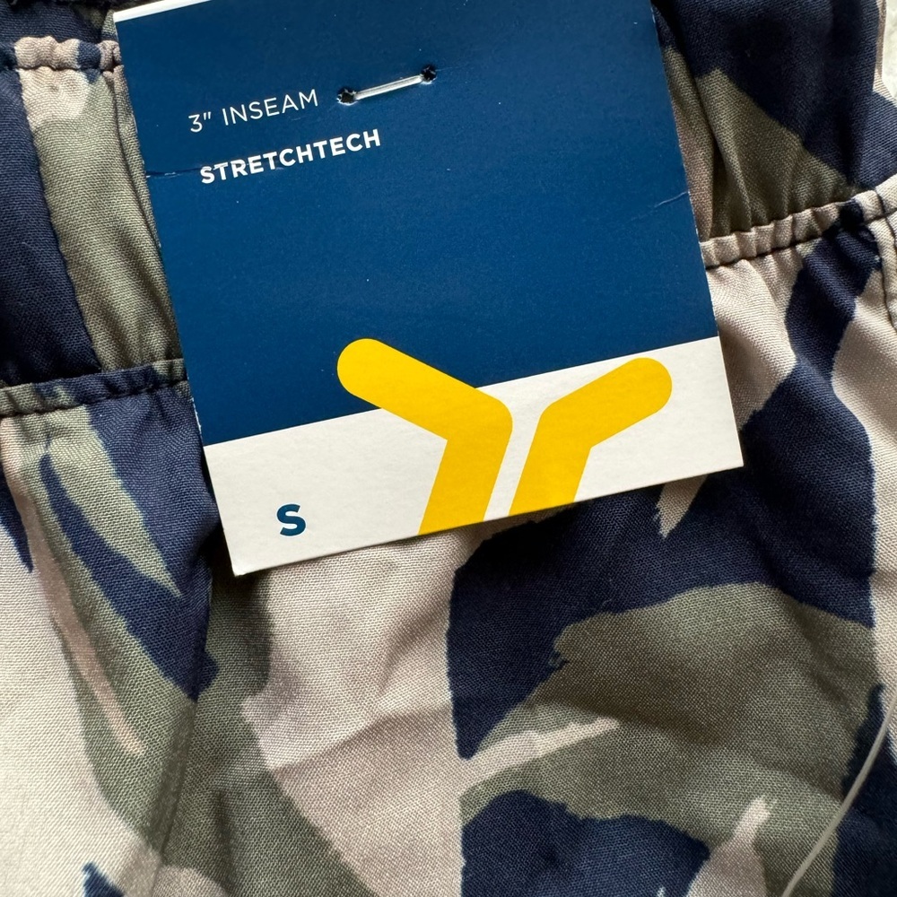 NWT Old Navy 2 piece activewear set sports bra and shorts size small - Picture 5 of 9